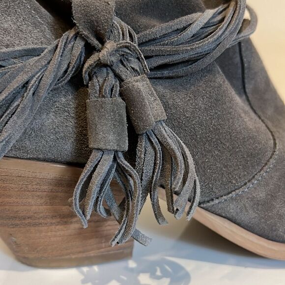 Ron‎ White “Braillee” Grey Suede Pointed Toe Booties Size 40 - Picture 14 of 15